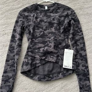 Lululemon Close to Crossing LS *Rulu Camouflage Size 4